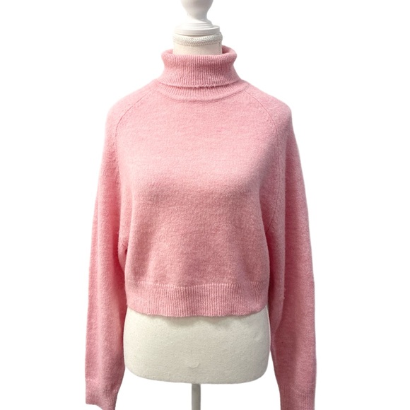 Mango Baby Pink Turtleneck Cropped Sweater Size Small - Picture 3 of 7